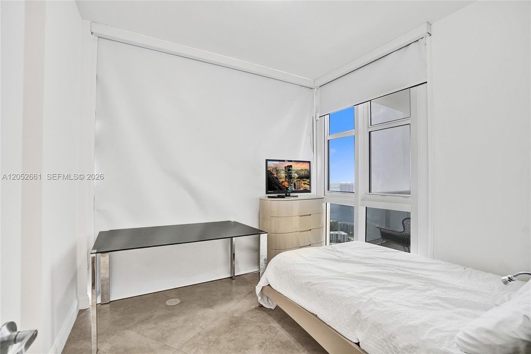 В аренду: $15,000 (2 спален, 2 ванн, 1577 Квадратных фут)