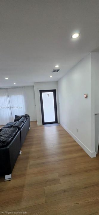 На продажу: $799,999 (4 спален, 2 ванн, 1598 Квадратных фут)