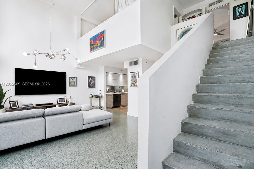 For Sale: $1,749,999 (3 beds, 3 baths, 1798 Square Feet)