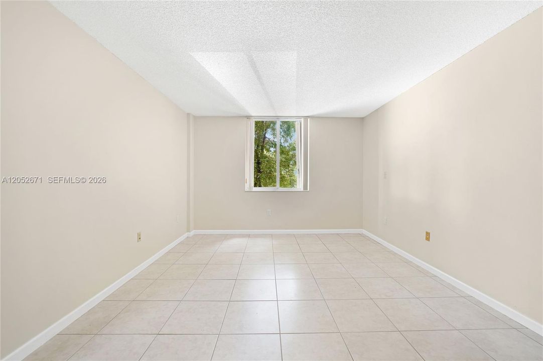 En Venta: $255,000 (2 camas, 2 baños, 1330 Pies cuadrados)