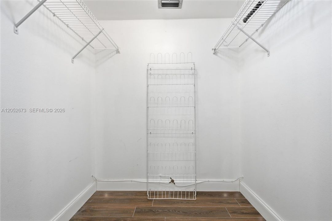 Walk-in Closet/ Master Bedroom