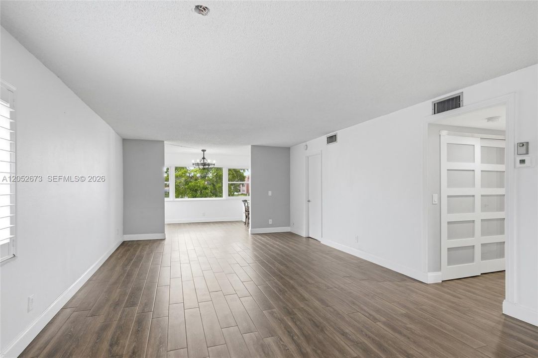 En Venta: $220,000 (2 camas, 2 baños, 1213 Pies cuadrados)