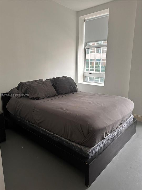 For Sale: $262,000 (1 beds, 1 baths, 774 Square Feet)