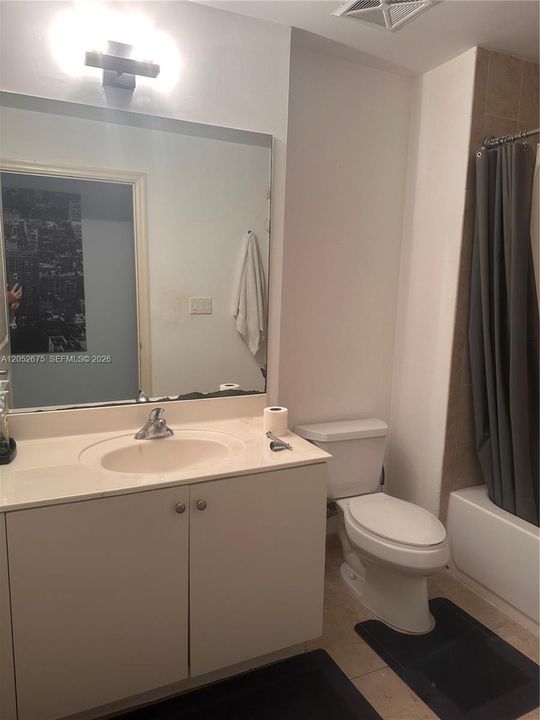 For Sale: $262,000 (1 beds, 1 baths, 774 Square Feet)
