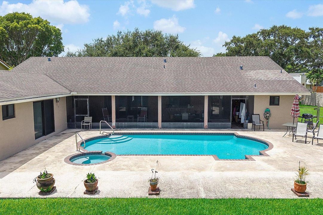 60-10349 SW 49th Manor_060