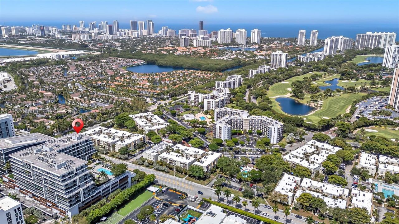 На продажу: $650,000 (1 спален, 2 ванн, 859 Квадратных фут)