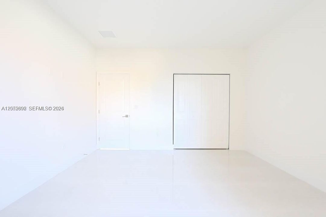 En Renta: $5,000 (5 camas, 4 baños, 3073 Pies cuadrados)