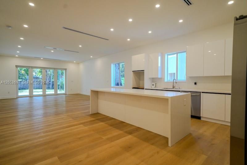 En Venta: $1,200,000 (4 camas, 3 baños, 0 Pies cuadrados)