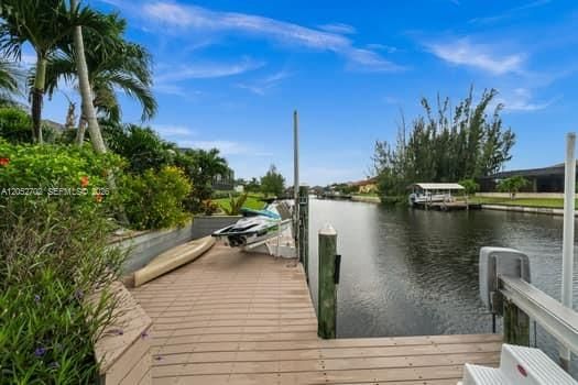 For Sale: $899,000 (3 beds, 2 baths, 2034 Square Feet)