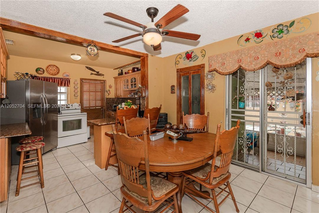 For Sale: $625,000 (4 beds, 2 baths, 1650 Square Feet)