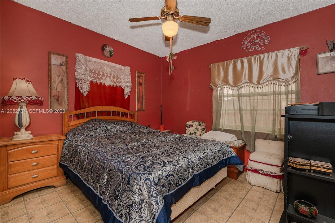 For Sale: $625,000 (4 beds, 2 baths, 1650 Square Feet)