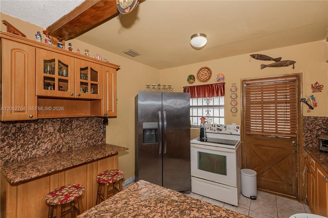 For Sale: $625,000 (4 beds, 2 baths, 1650 Square Feet)