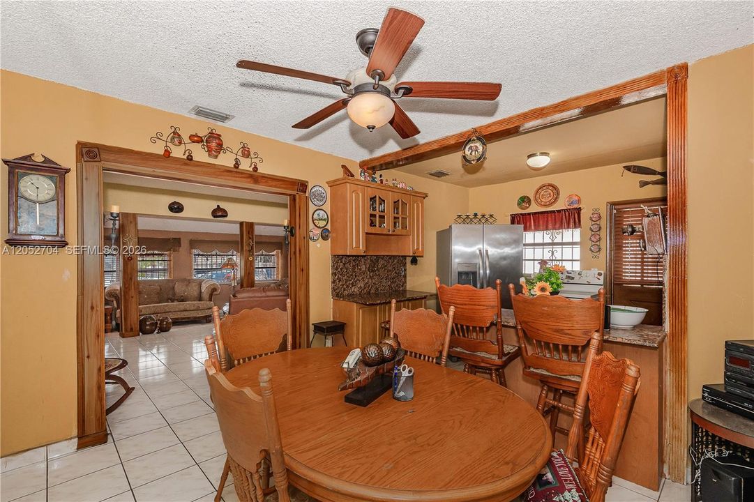 For Sale: $625,000 (4 beds, 2 baths, 1650 Square Feet)