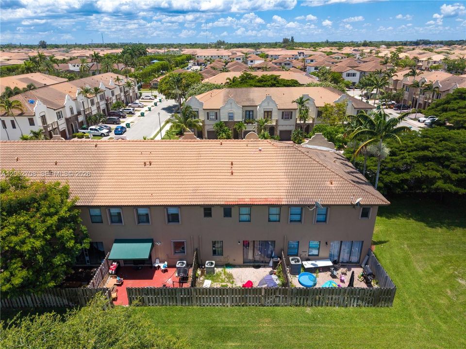 На продажу: $380,000 (4 спален, 3 ванн, 1811 Квадратных фут)