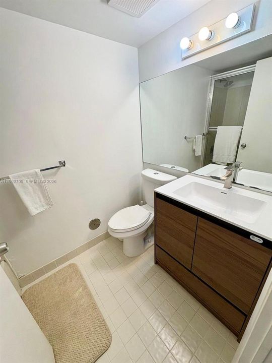 На продажу: $270,000 (2 спален, 2 ванн, 1037 Квадратных фут)