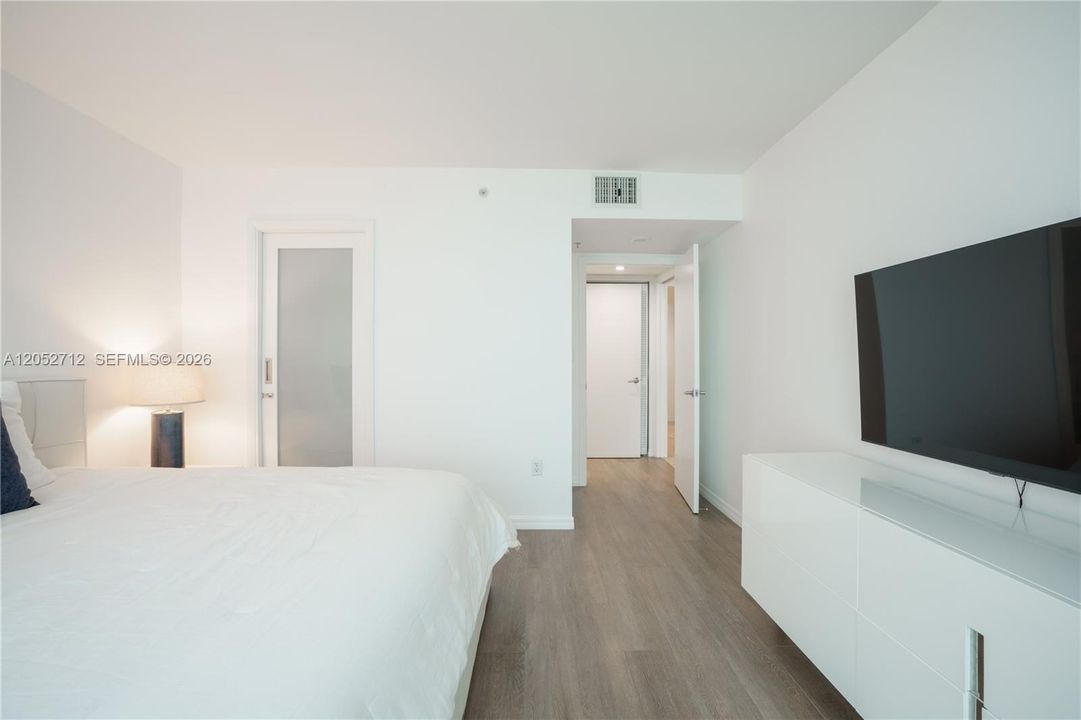 В аренду: $6,000 (1 спален, 1 ванн, 780 Квадратных фут)