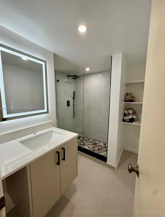 For Rent: $3,500 (3 beds, 3 baths, 1471 Square Feet)