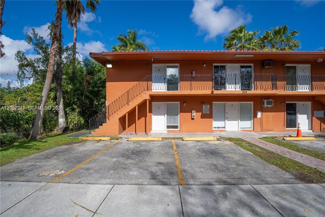 For Rent: $1,475 (0 beds, 1 baths, 5508 Square Feet)