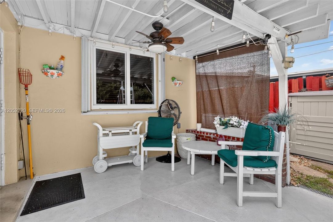 Active With Contract: $539,900 (3 beds, 2 baths, 1574 Square Feet)