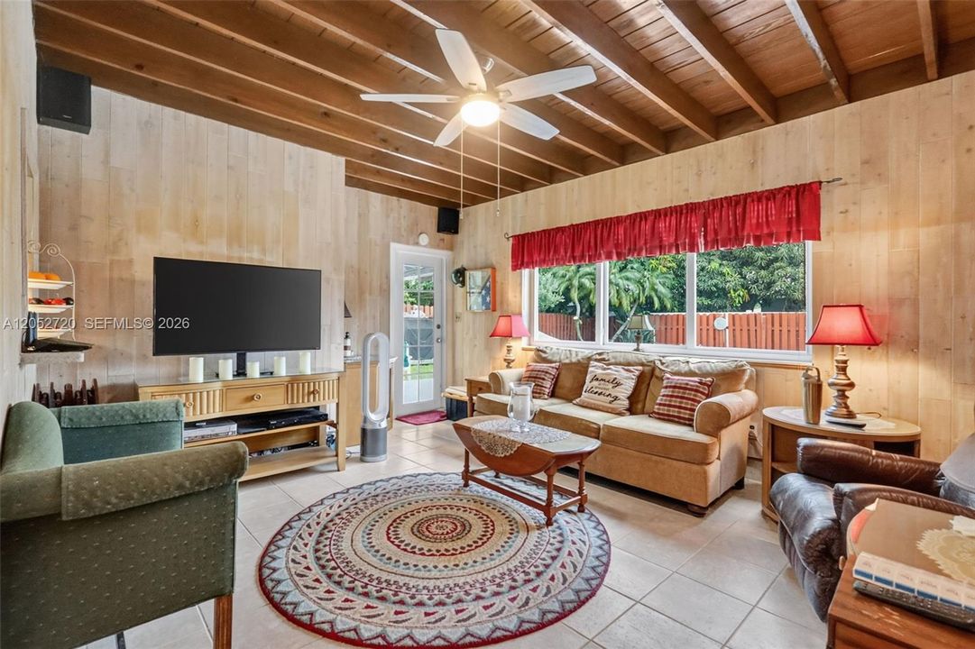 Active With Contract: $539,900 (3 beds, 2 baths, 1574 Square Feet)