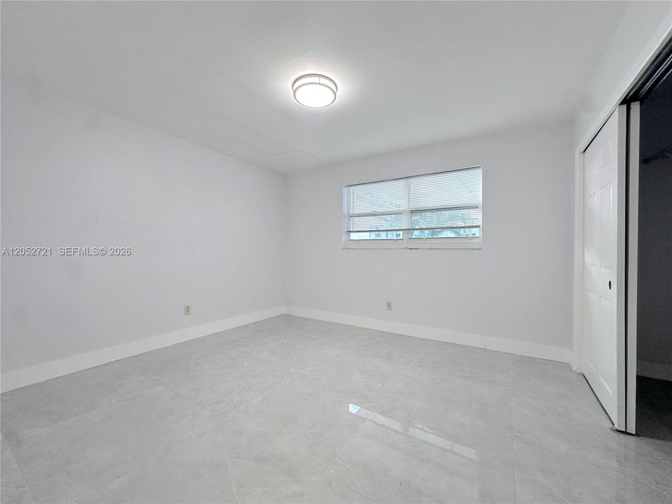 For Rent: $2,550 (2 beds, 1 baths, 800 Square Feet)