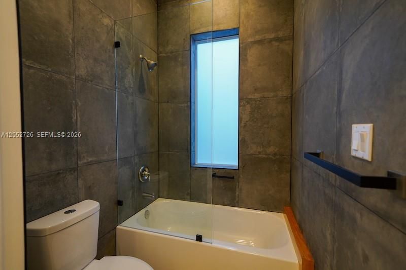 For Rent: $6,500 (4 beds, 3 baths, 2741 Square Feet)
