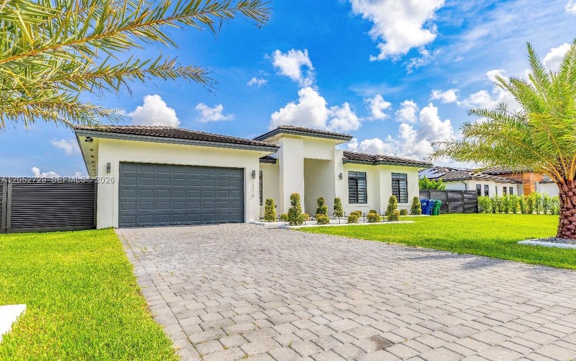 На продажу: $980,000 (4 спален, 3 ванн, 2511 Квадратных фут)