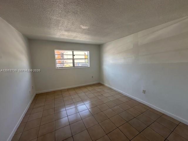 For Rent: $1,695 (1 beds, 1 baths, 720 Square Feet)