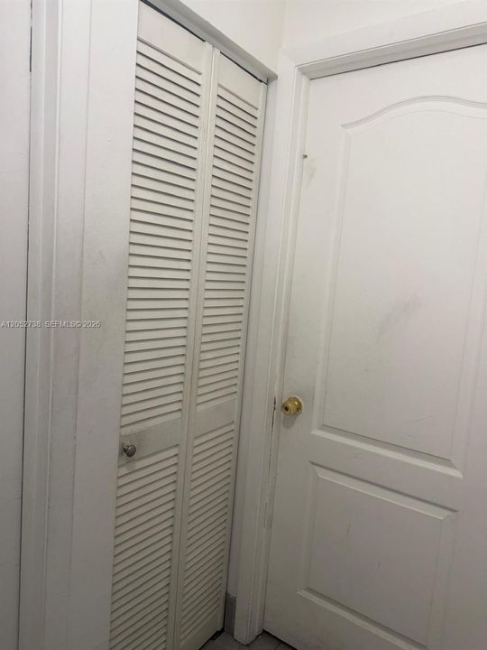 For Rent: $2,400 (2 beds, 2 baths, 856 Square Feet)