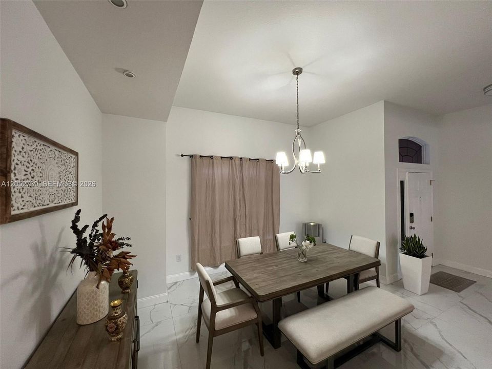 En Renta: $2,400 (3 camas, 2 baños, 1757 Pies cuadrados)