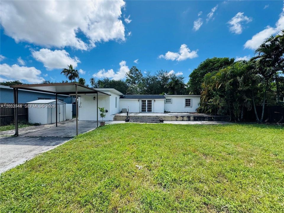 For Rent: $4,500 (4 beds, 2 baths, 1378 Square Feet)