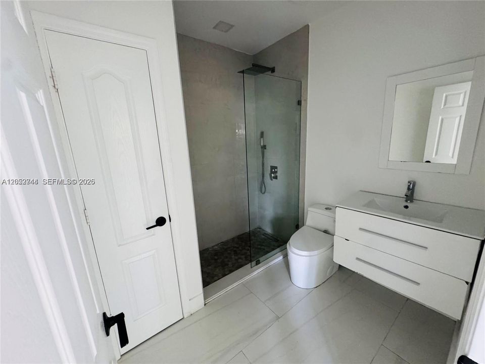 For Rent: $4,500 (4 beds, 2 baths, 1378 Square Feet)