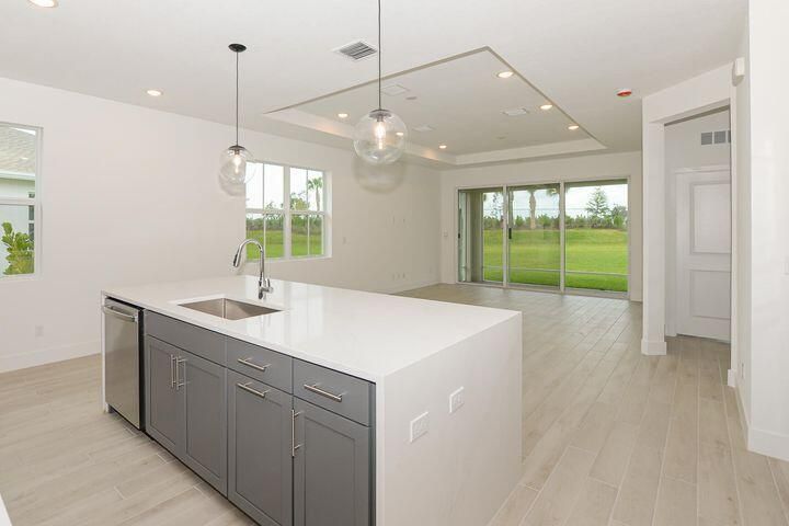 Kitchen-Living