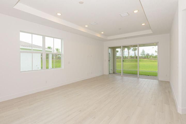 Living Rm