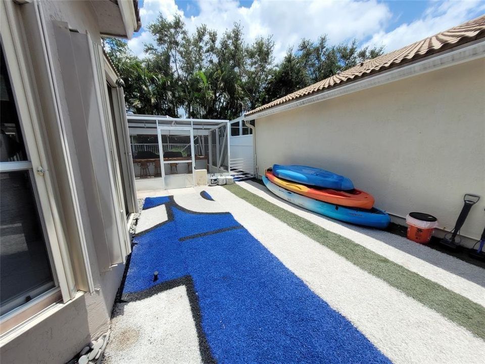 Side yard/fenced in astro turf