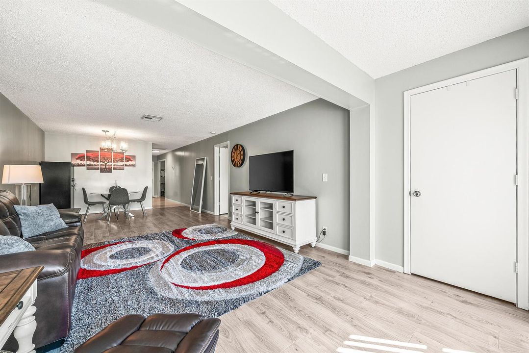 014-1640Northwest19thTerrace-203-DelrayB