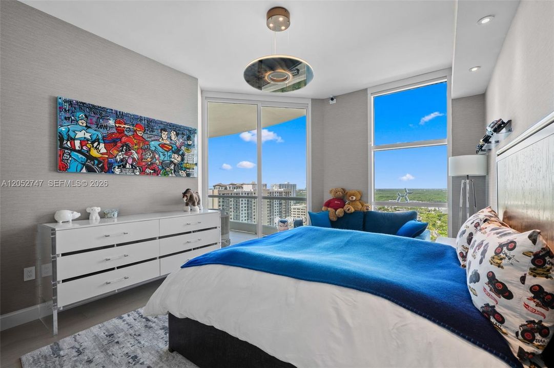 For Sale: $4,699,000 (3 beds, 5 baths, 3480 Square Feet)