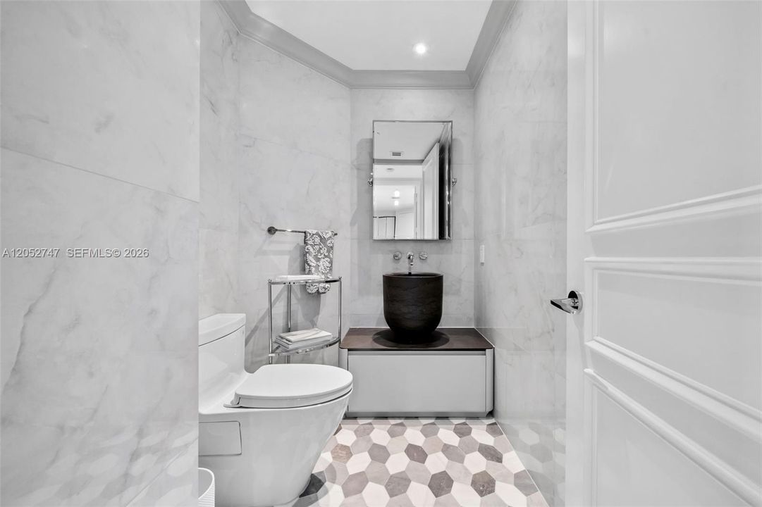 For Sale: $4,699,000 (3 beds, 5 baths, 3480 Square Feet)
