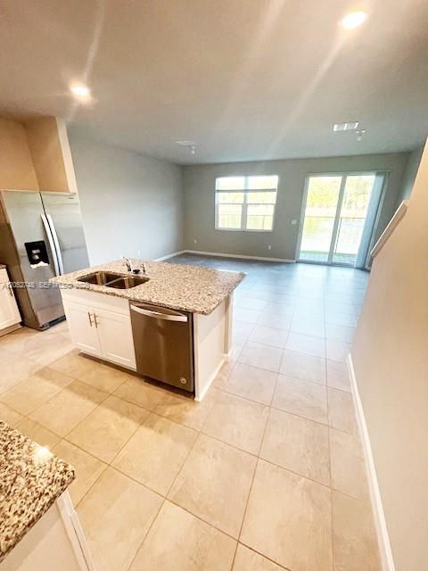For Rent: $2,699 (3 beds, 2 baths, 1475 Square Feet)