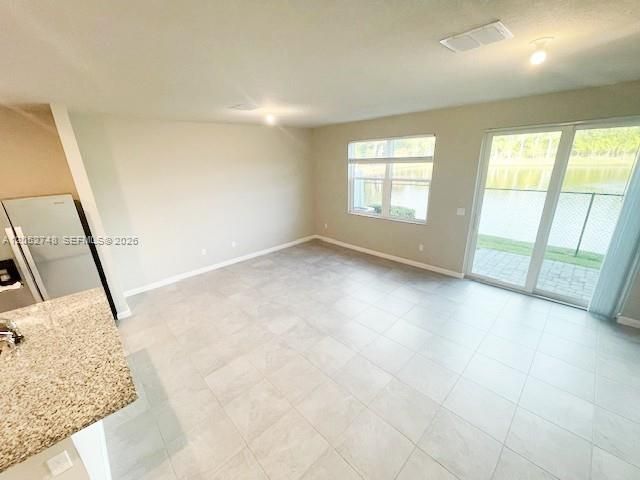 For Rent: $2,699 (3 beds, 2 baths, 1475 Square Feet)