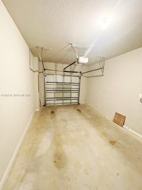 For Rent: $2,699 (3 beds, 2 baths, 1475 Square Feet)