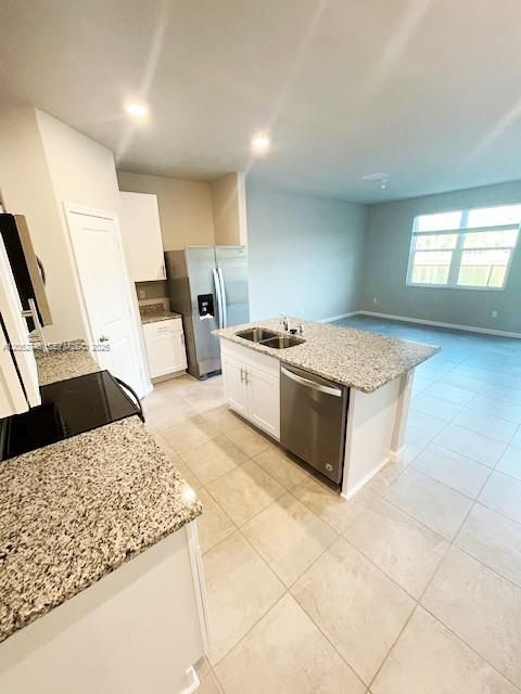 For Rent: $2,699 (3 beds, 2 baths, 1475 Square Feet)