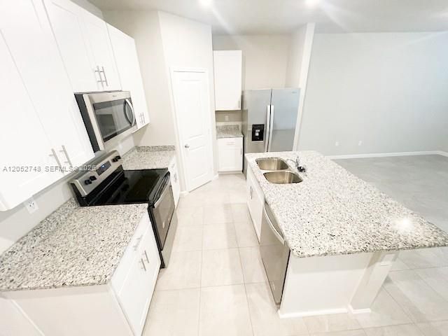 For Rent: $2,699 (3 beds, 2 baths, 1475 Square Feet)