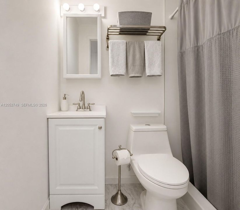 For Rent: $9,000 (4 beds, 3 baths, 2326 Square Feet)