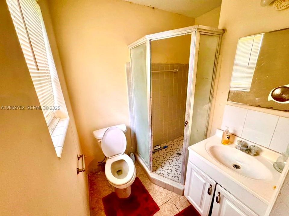 For Sale: $398,000 (3 beds, 2 baths, 1429 Square Feet)