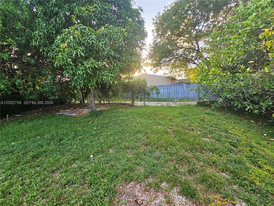 En Venta: $369,000 (3 camas, 3 baños, 1432 Pies cuadrados)