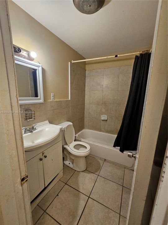 En Venta: $369,000 (3 camas, 3 baños, 1432 Pies cuadrados)
