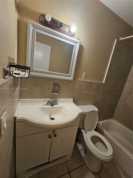 En Venta: $369,000 (3 camas, 3 baños, 1432 Pies cuadrados)
