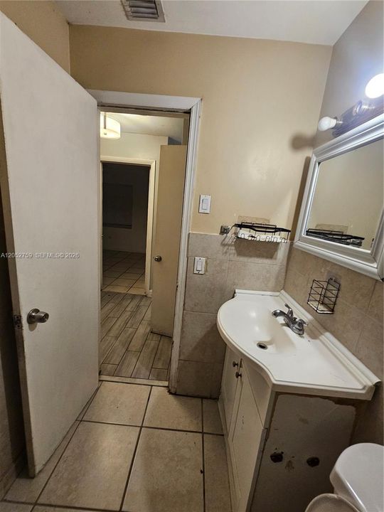 En Venta: $369,000 (3 camas, 3 baños, 1432 Pies cuadrados)