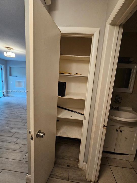 En Venta: $369,000 (3 camas, 3 baños, 1432 Pies cuadrados)